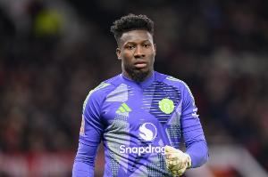 身价2500万！英媒：曼联可能将奥纳纳卖去沙特，他在赛季初被弃用