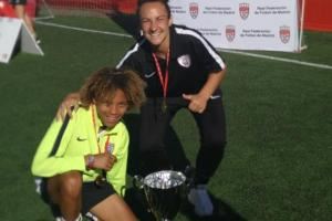 启蒙教练：维姬-洛佩斯拥有特别的天赋，我相信她一定能走得更远