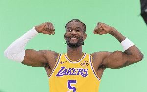 雷迪克：东契奇早早进入状态有时就得益于艾顿掩护 后者攻防俱佳