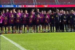 巴萨官推晒球队公开训练视频：欢迎回到诺坎普！